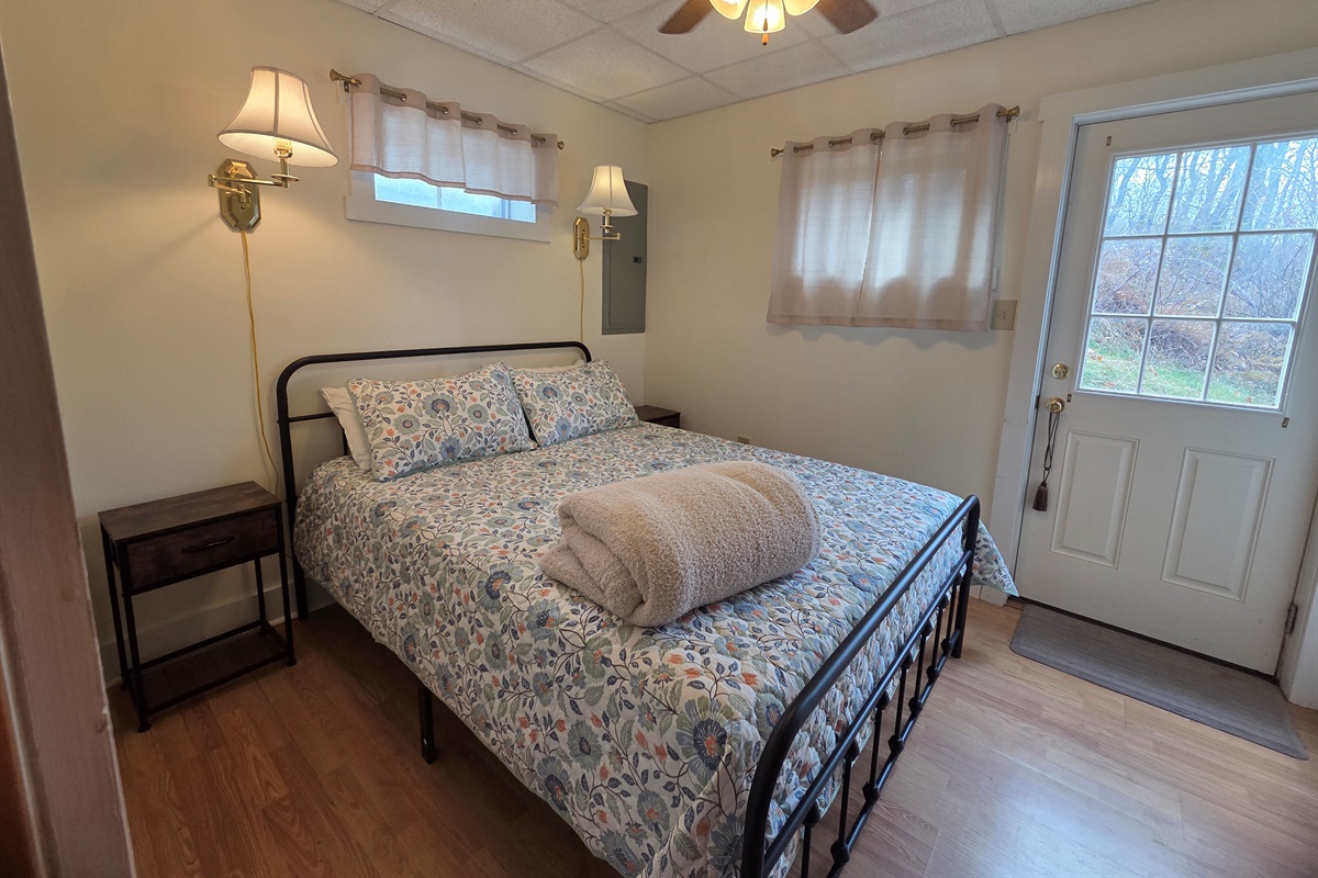 Downstairs bedroom with Queen-size bed