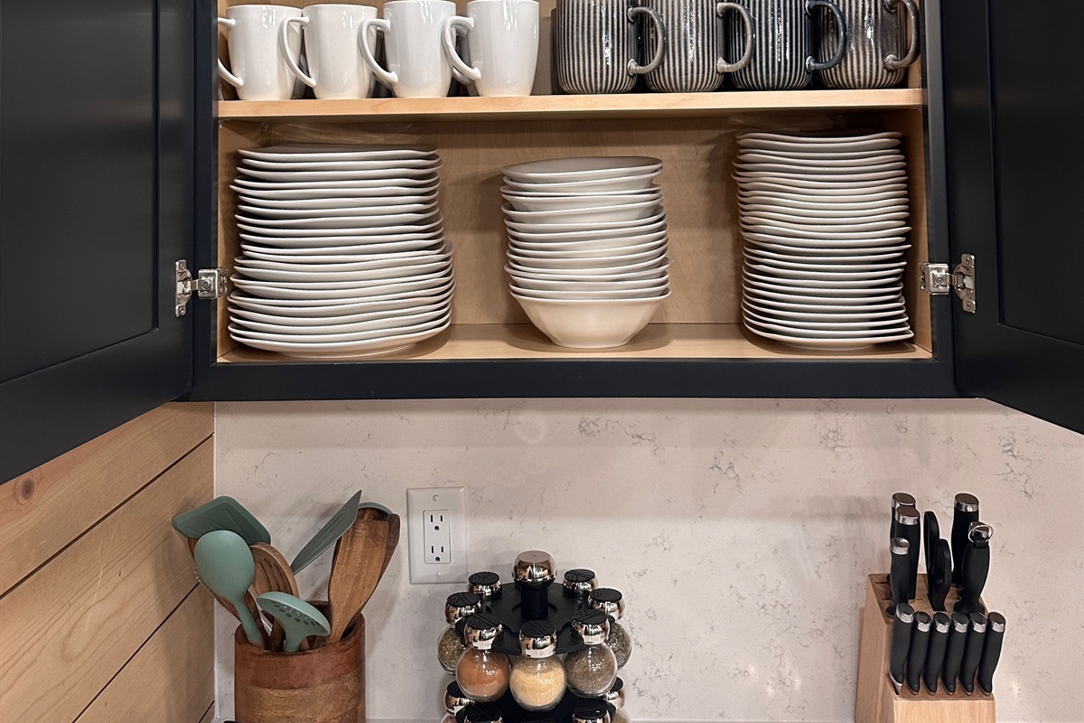 Floor 2 - Main Floor: Full Kitchen