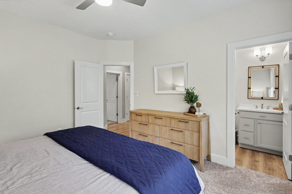 Lower level master suite