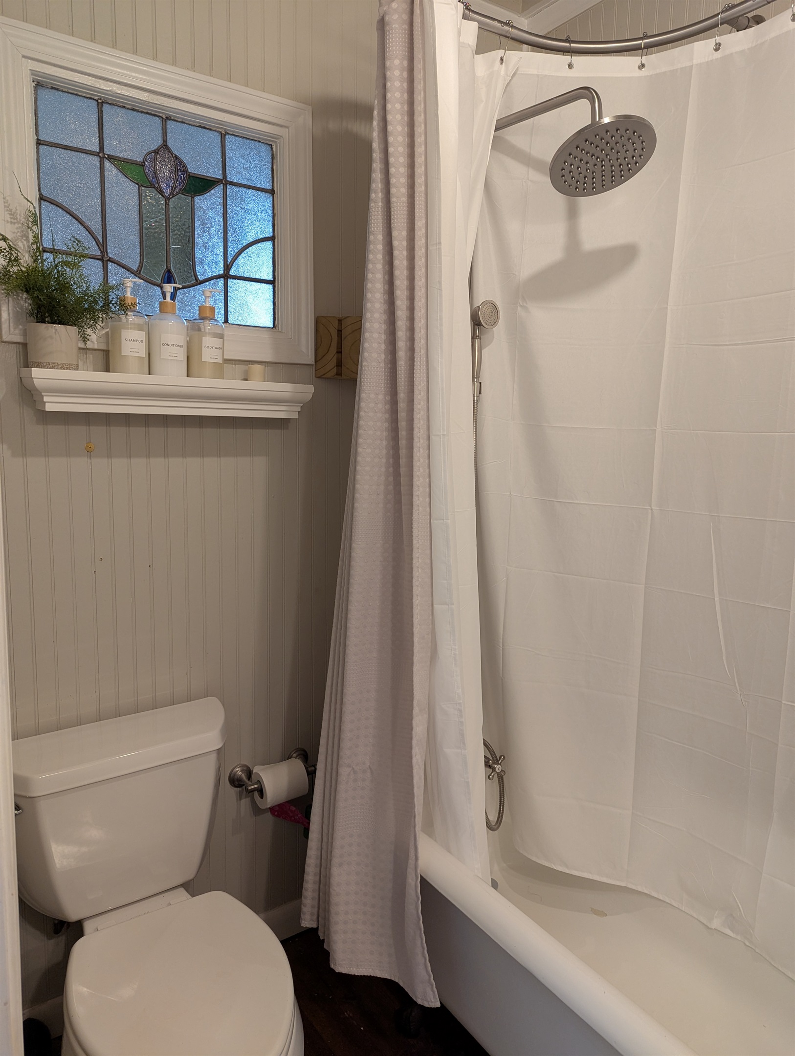 Claw-foot tub with Shower