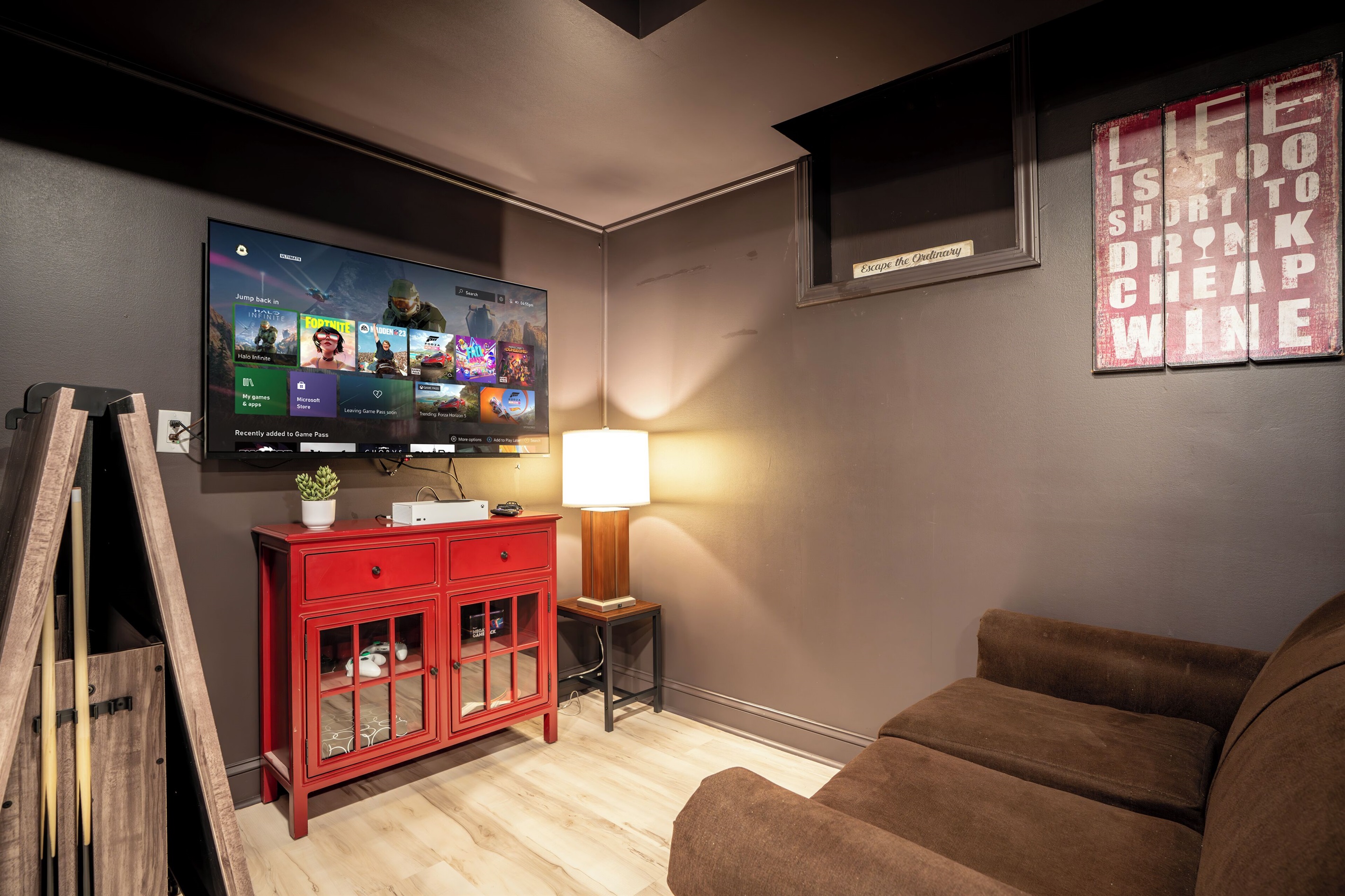 Separate TV for gaming