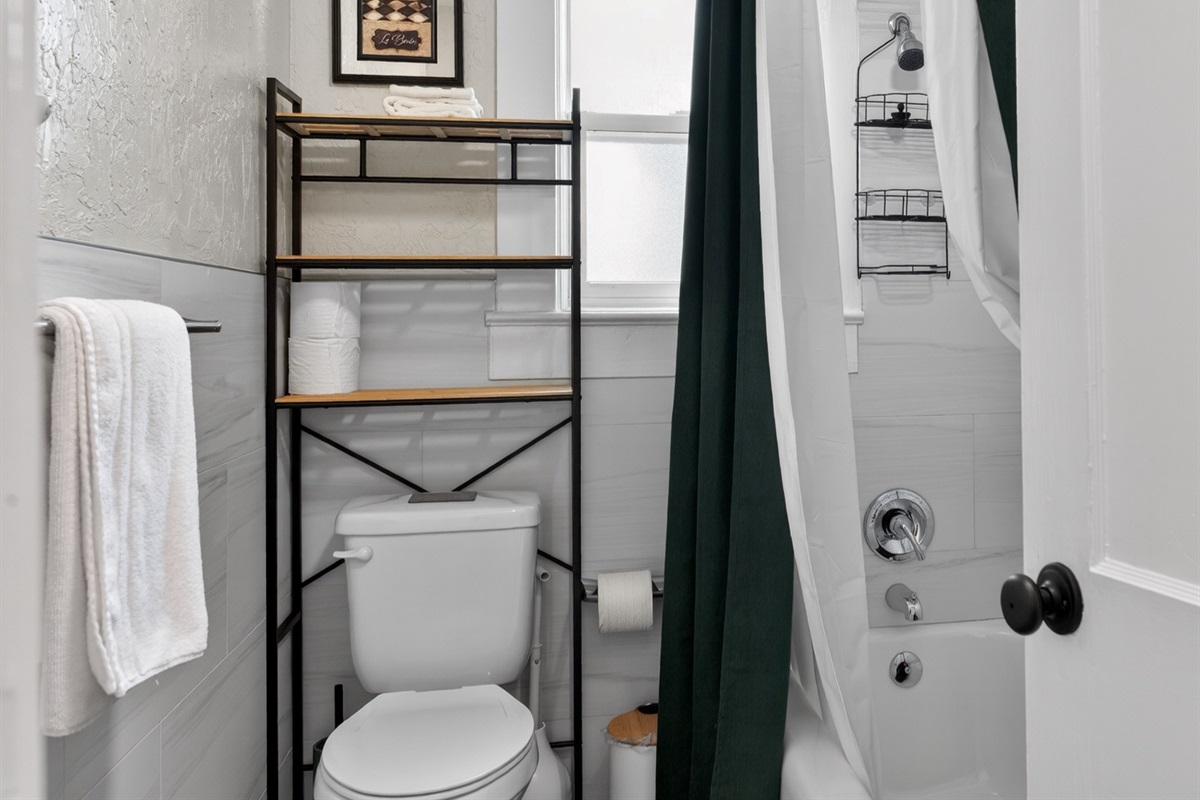 Main Bathroom with Tub and Shower