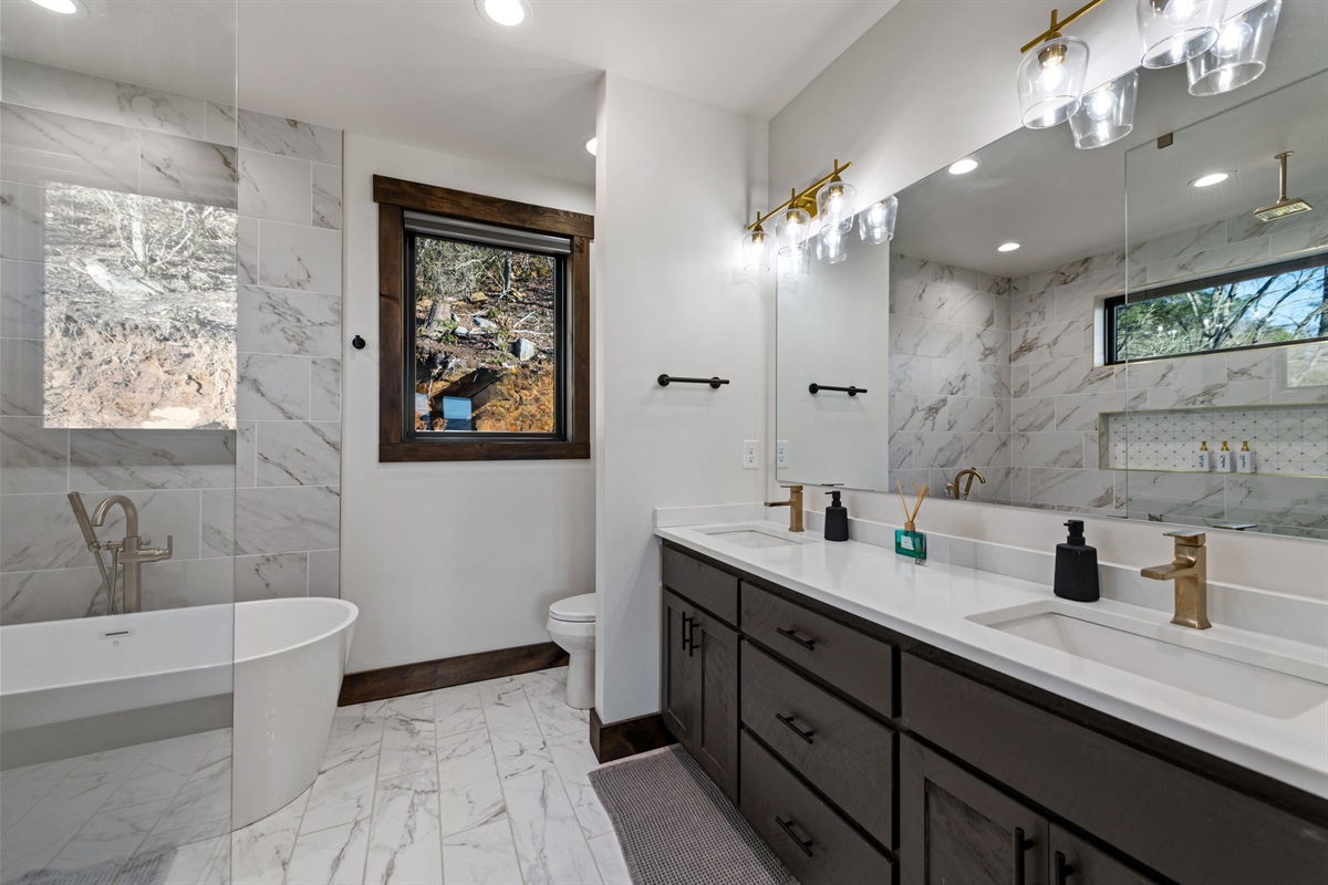 A private spa, surrounded by nature.