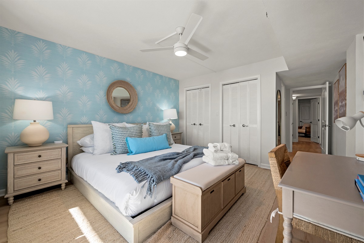 Drift off in a cozy king bed surrounded by beach-inspired décor and the laid-back comforts of home.