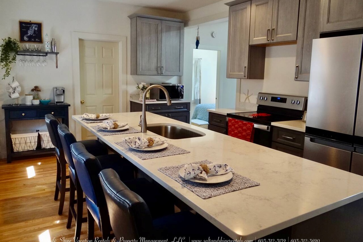 Walk into a beautiful kitchen with tabletop seating