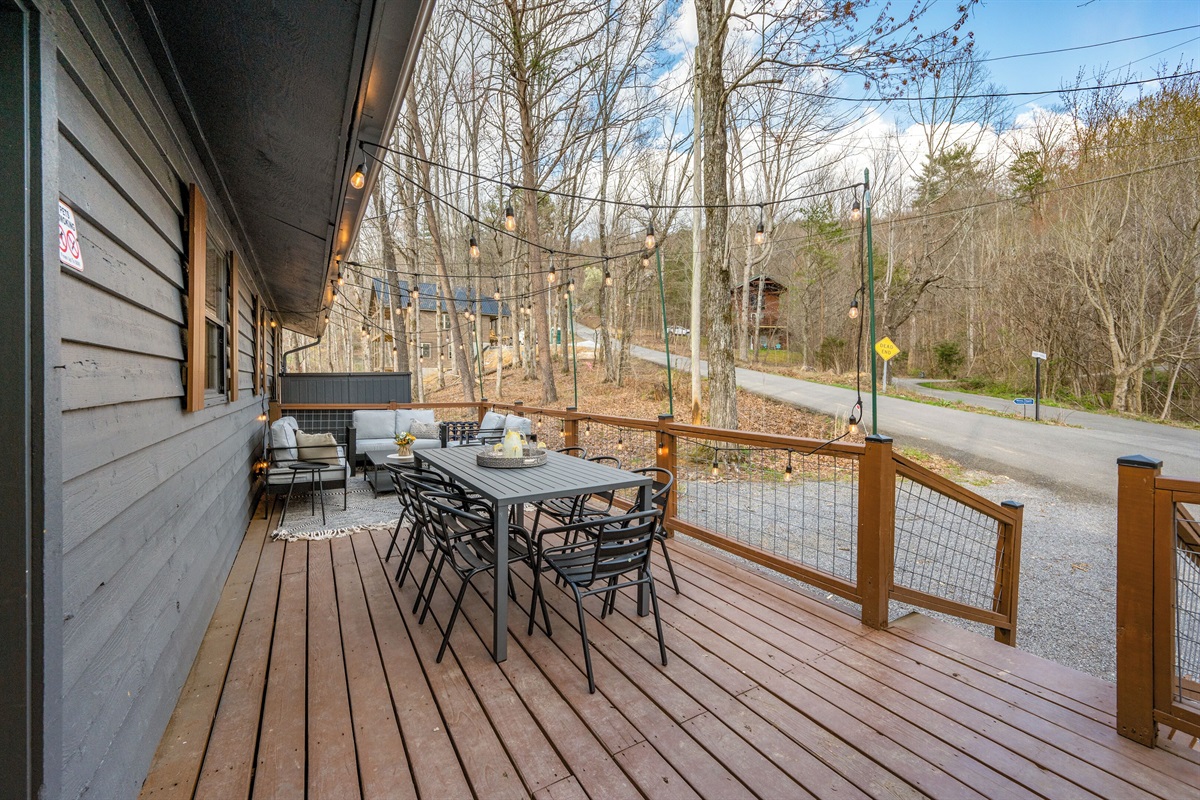 Outdoor dining