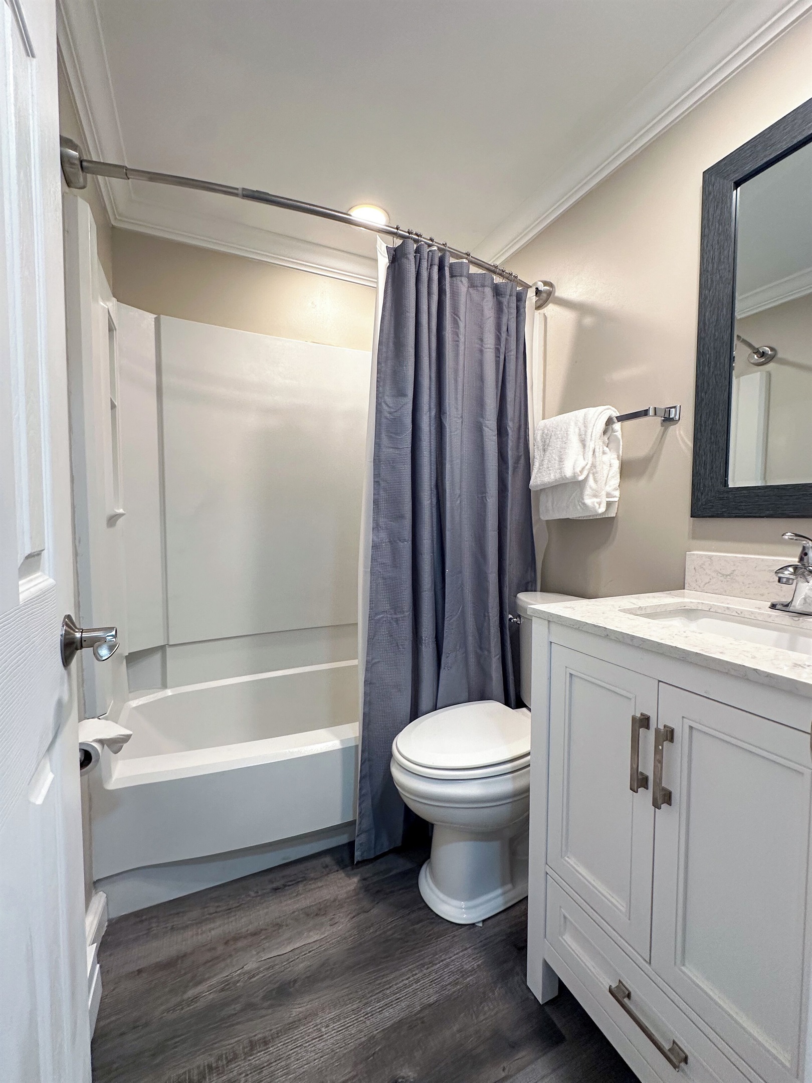 Bathroom with Tub/ Shower combination
