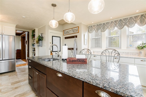 Spacious 4-Bedroom Home 1 Mi to ND Stadium!, photo 29