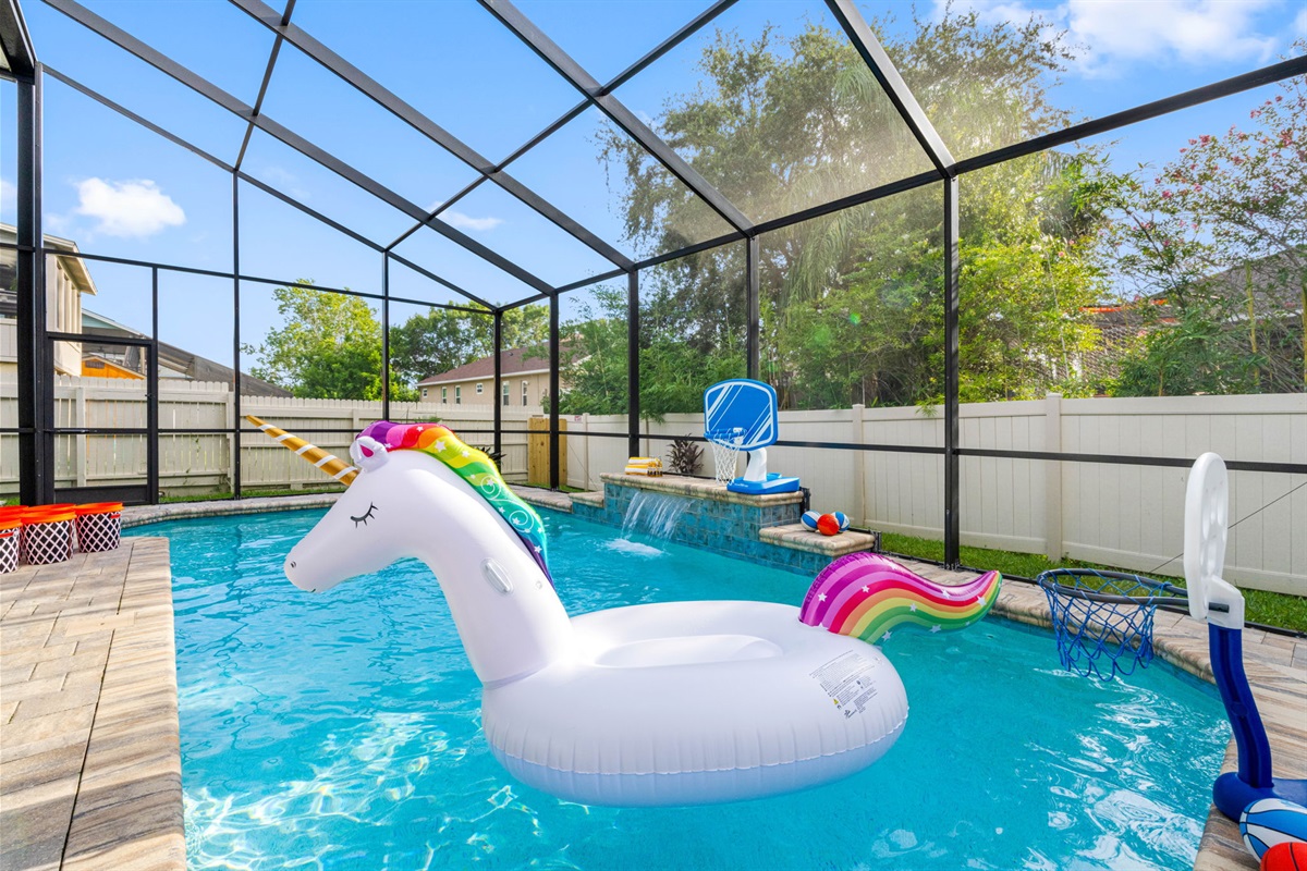 This outdoor space is more than just a pool—it's a vacation experience all on its own, ideal for morning laps, afternoon lounging, or evening entertainment.