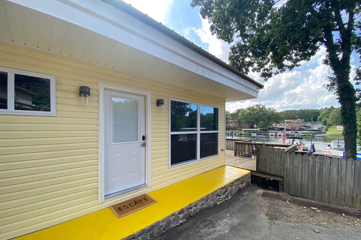The Front Entry to the Canary Cottage!
