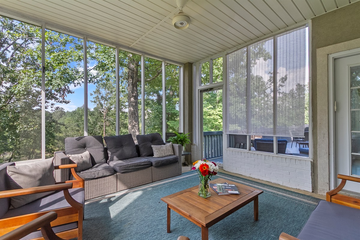 Screened Back Porch l Perfect for Morning Coffee or Afternoon Relaxing