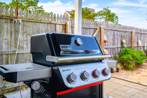 The grill’s ready for your next BBQ — time to cook up something delicious!