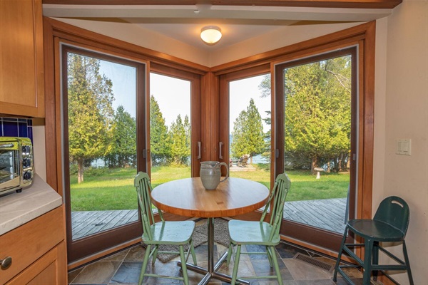 Enjoy breakfast with someone special! Bird and hummingbird feeders nearby add extra enjoyment!