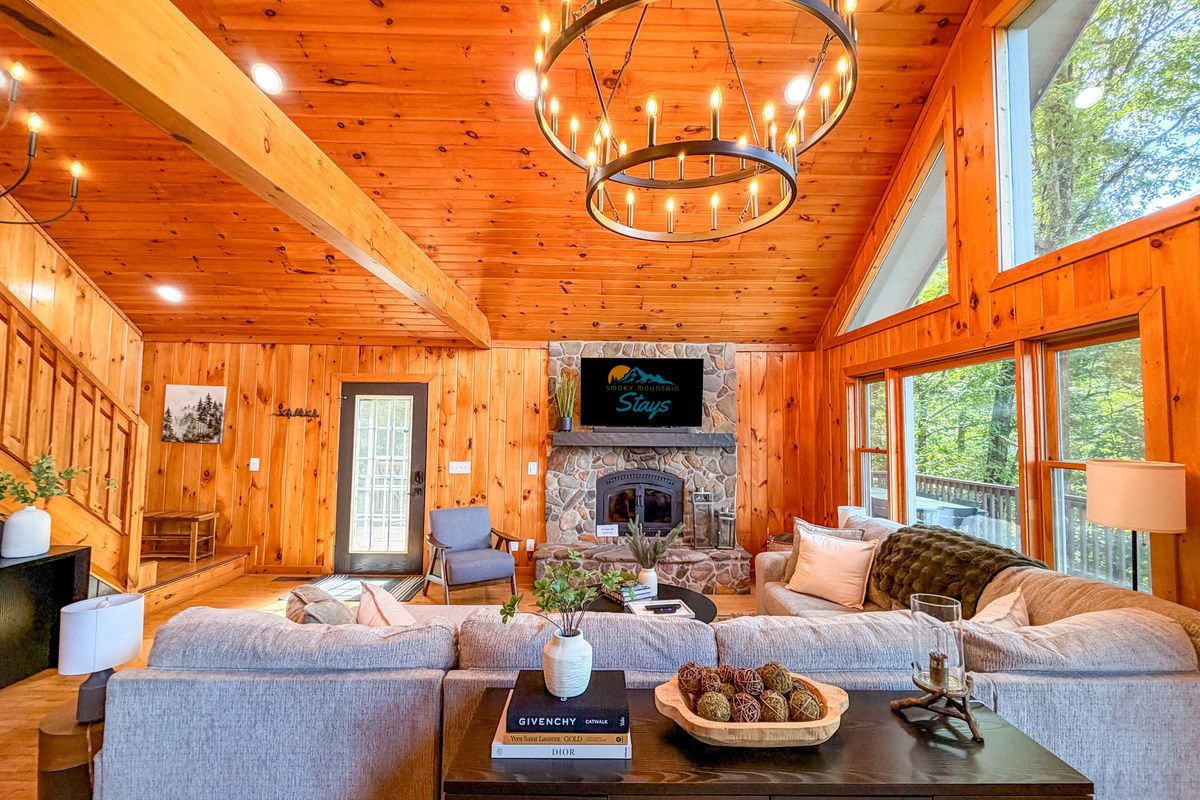 Relax in our spacious and comfortable living room, designed for ultimate comfort after a day of mountain adventures. Please note that the fireplace is dec