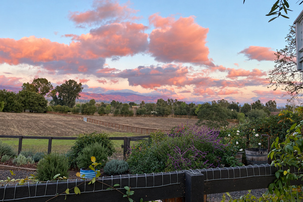 This photo was not retouched if you can believe. Speaking of, guests often say the photos can't do this place justice. Come judge for yourself! 