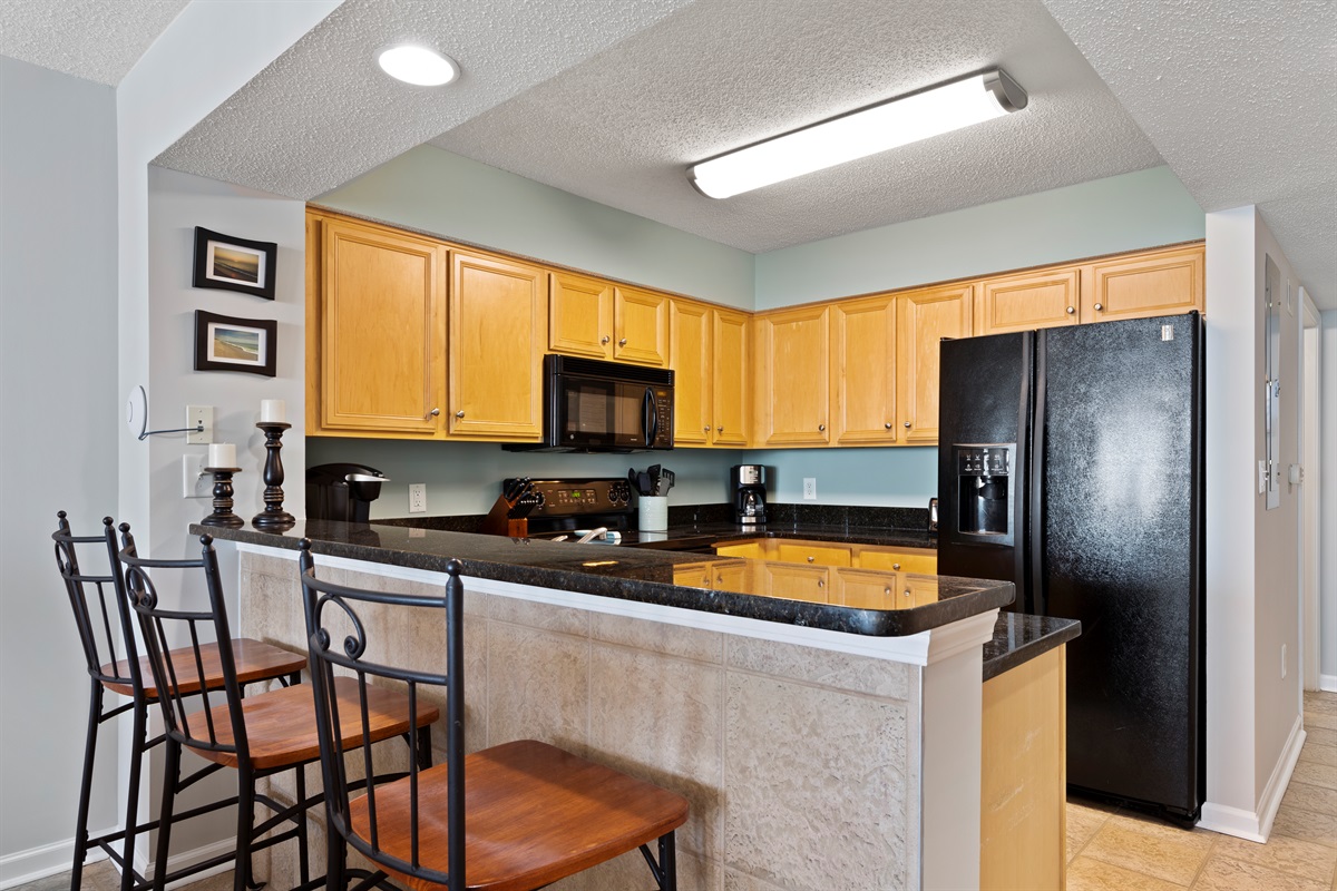 Kitchen breakfast bar