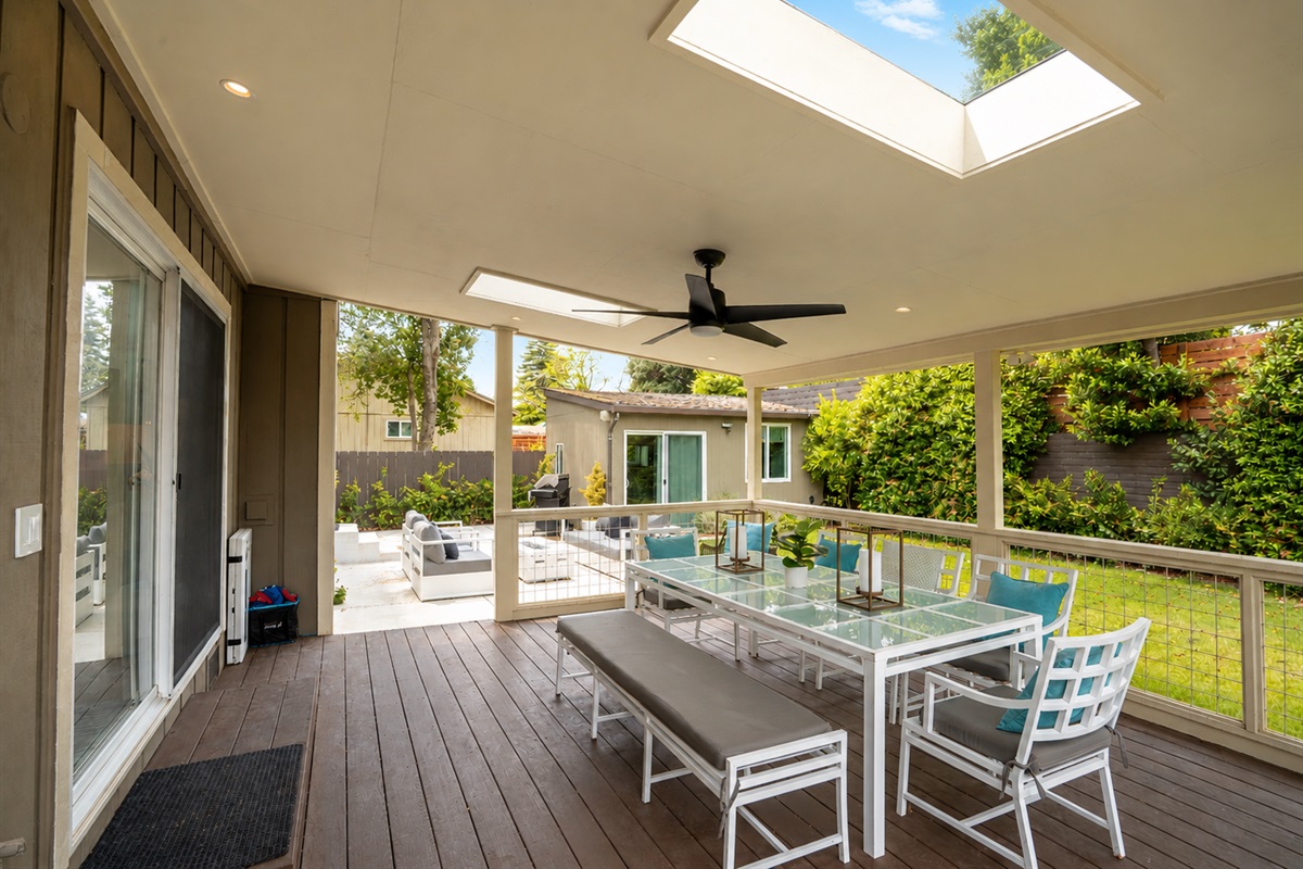 Outdoor patio with seating for 10