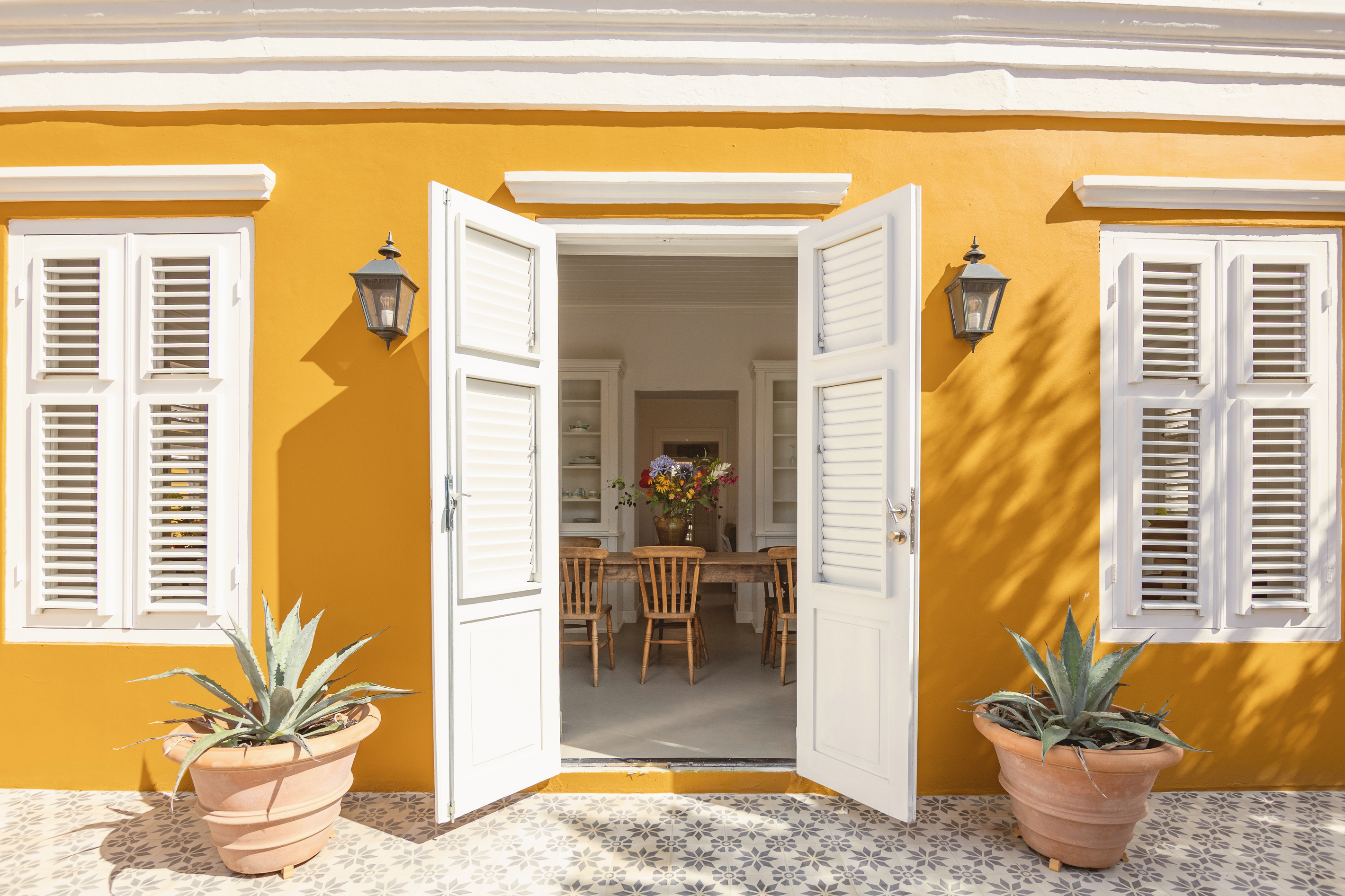 City Villa – Front entrance