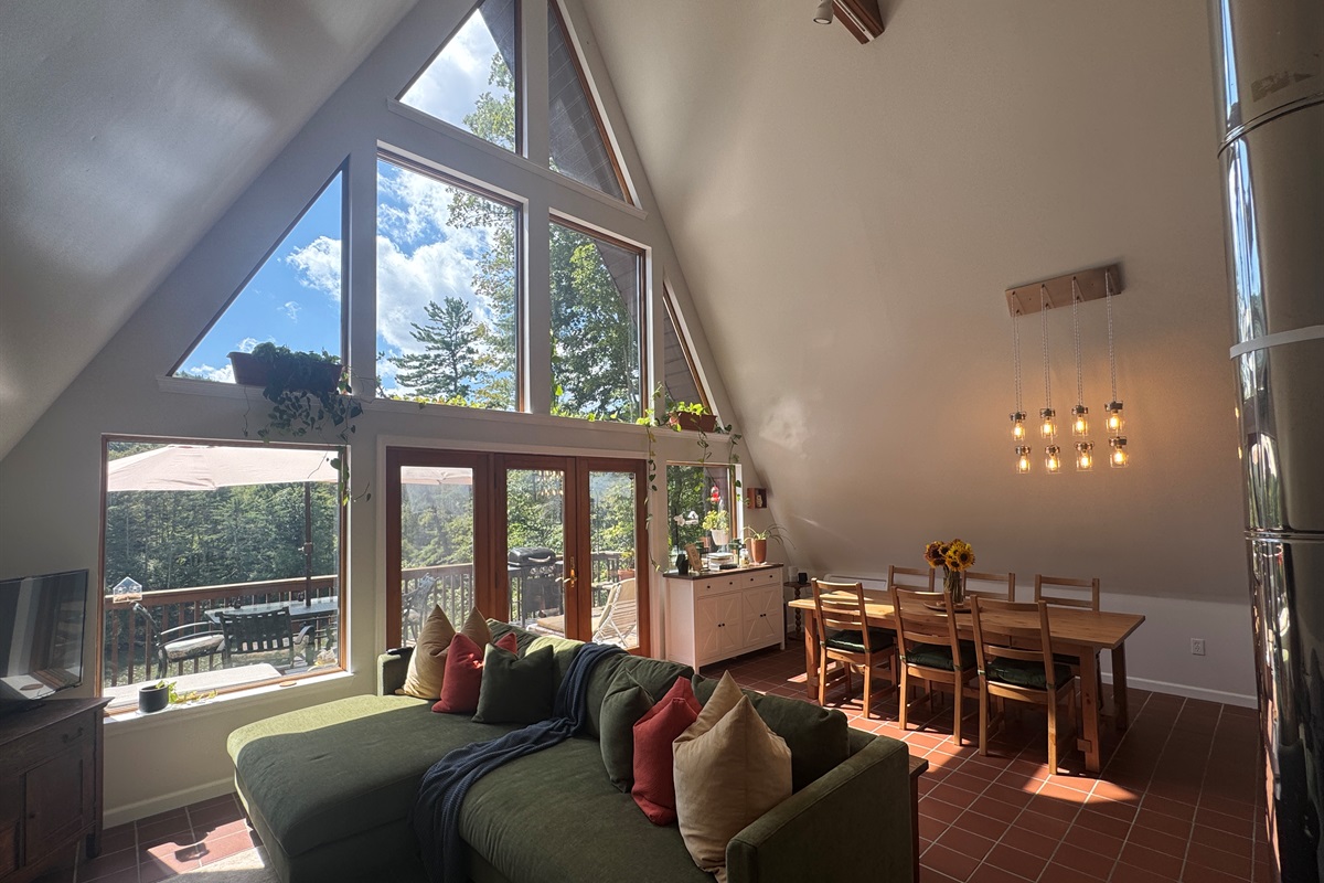 Beautiful open living/dining area