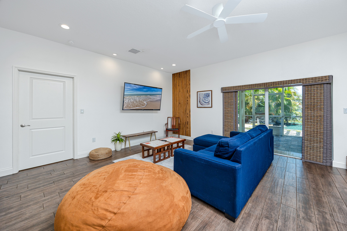Bean Bag & Couch for Lounging 
