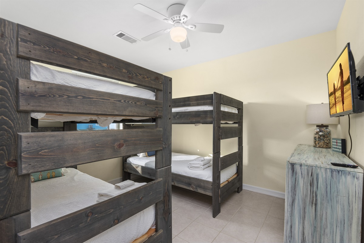 996311b0e70f4d14ac1b06c883c95212 Large | Beachhouse | Texas | TX | Vacation Homes | Galveston | Crystal Beach | Kokomo | Breezy Days | Beachfront Elegance | Sunrise Serenity | Southern Sands Property Management, LLC