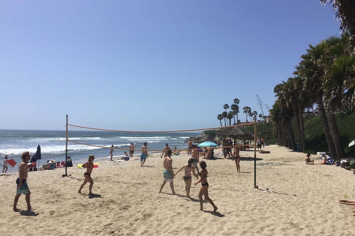 Las Gaviotas Beach Volleyball Court