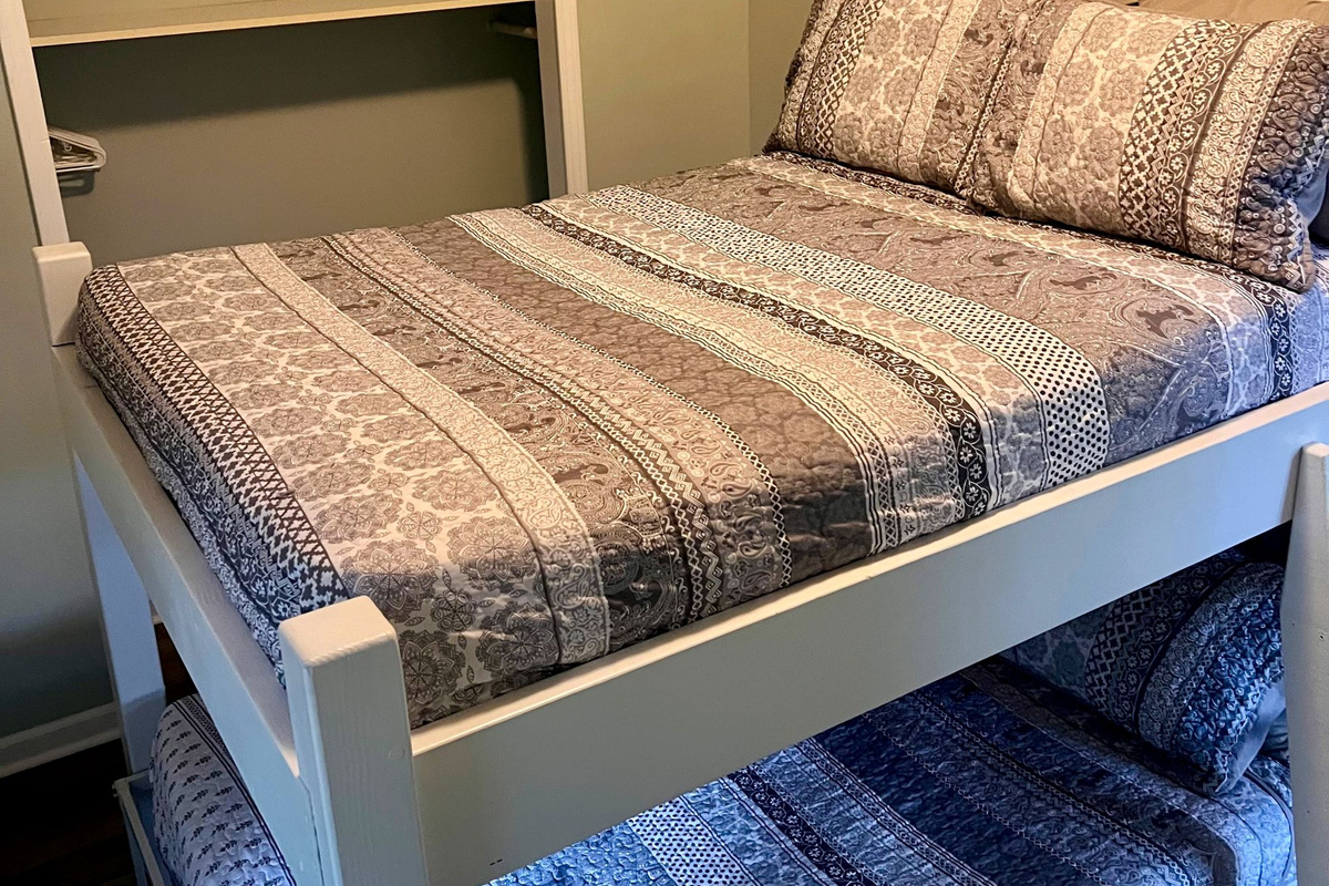 Queen bunkbeds