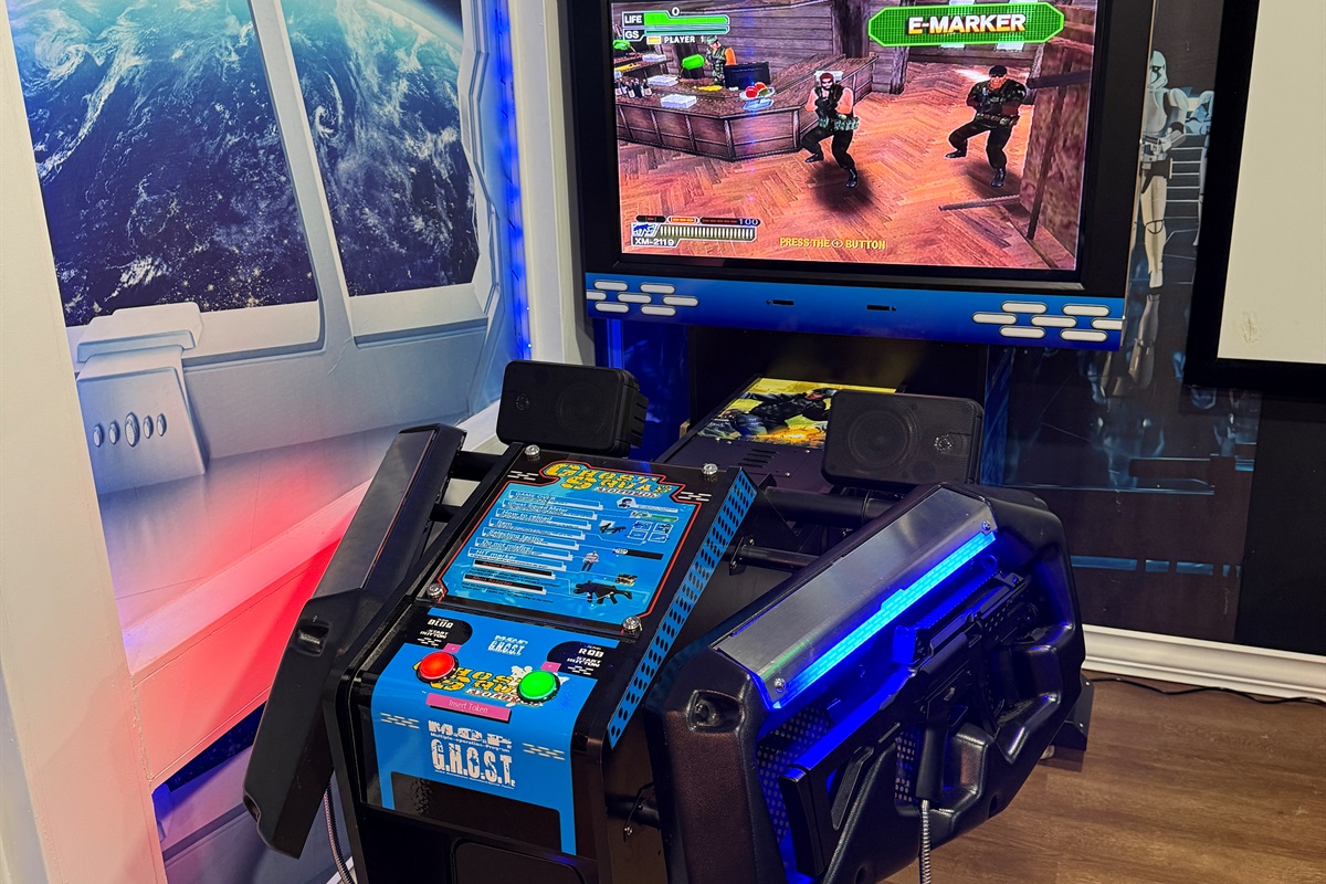 Ghost Squad Arcade Game, 2 player action!