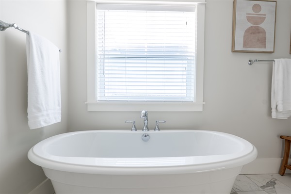 2nd Floor Primary Onsuite Bathroom