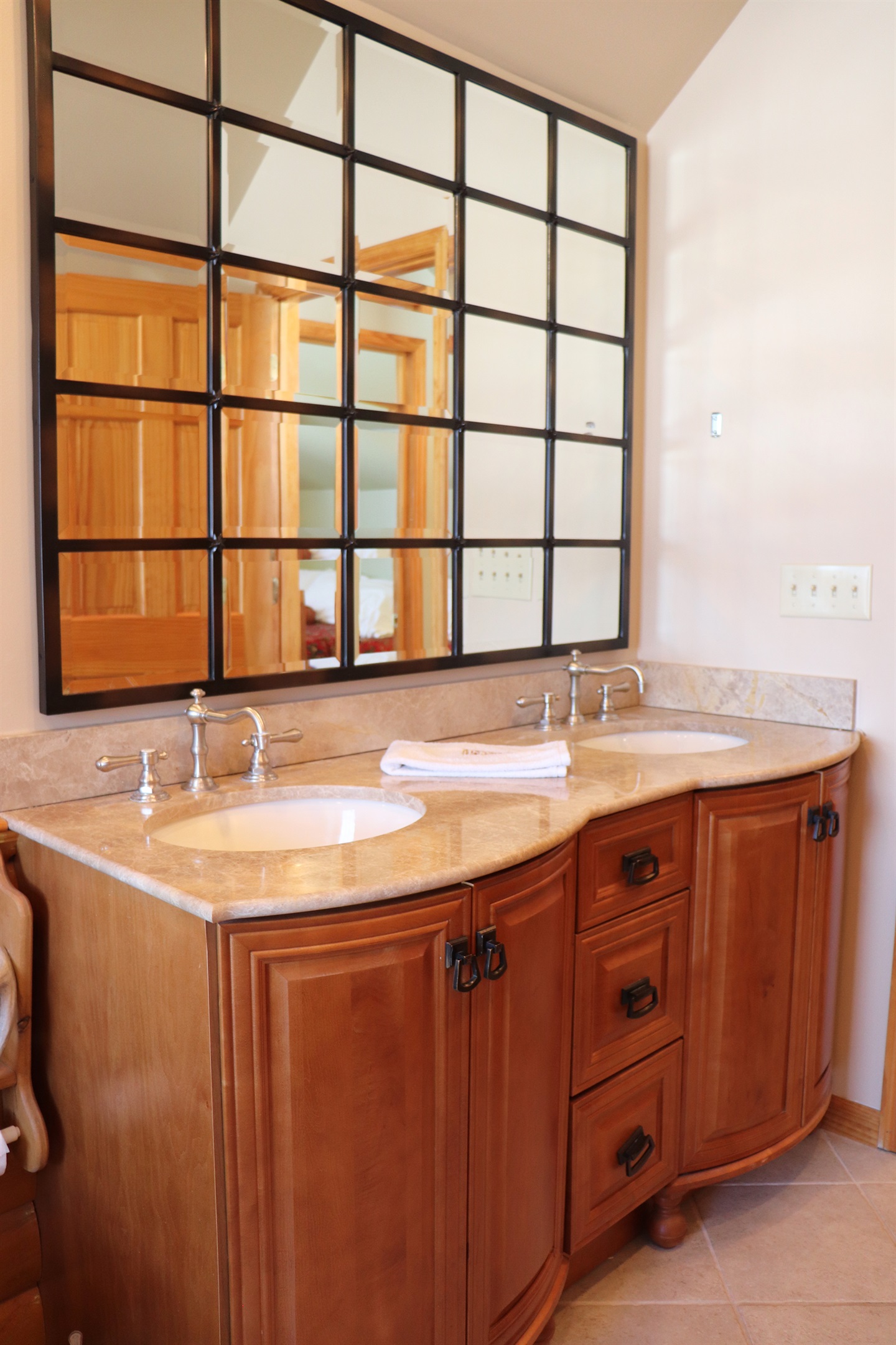 2nd floor Master full bathroom, double vanity.