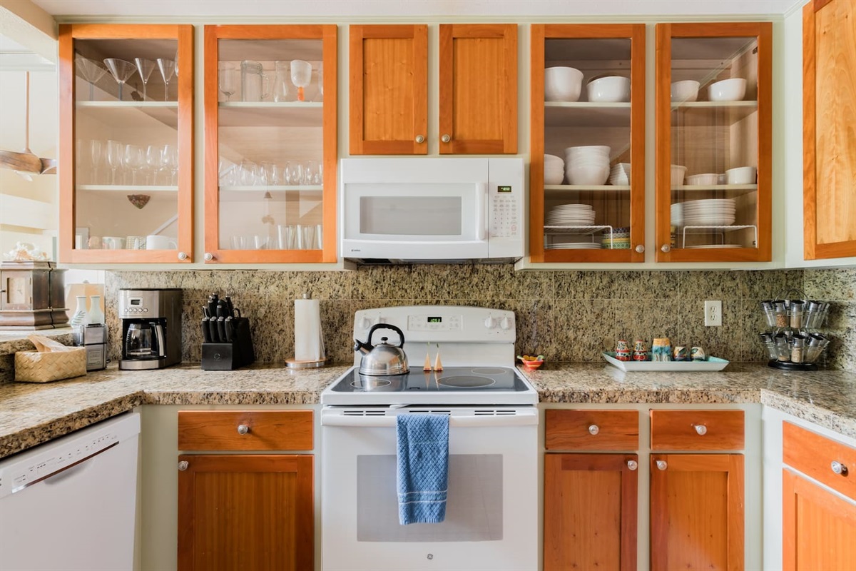 fully stocked kitchen with plenty of counter