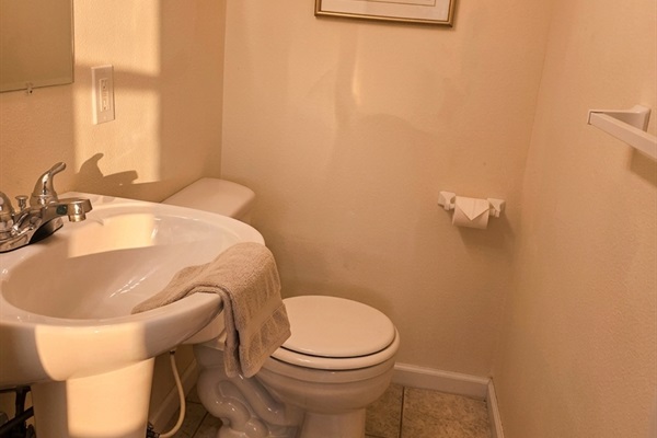 Bedroom 3 Ensuite Bath