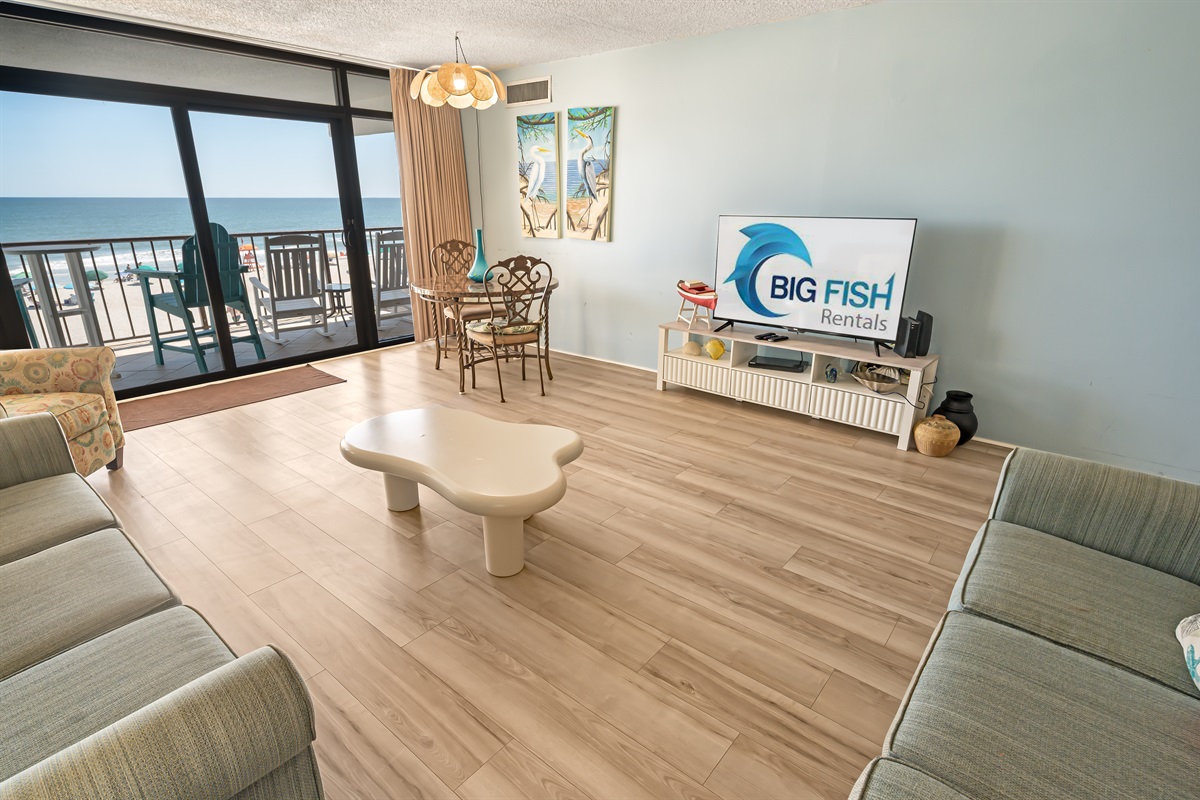Cozy & Elegant Living Room with Panoramic Ocean Views 🌊☀️
