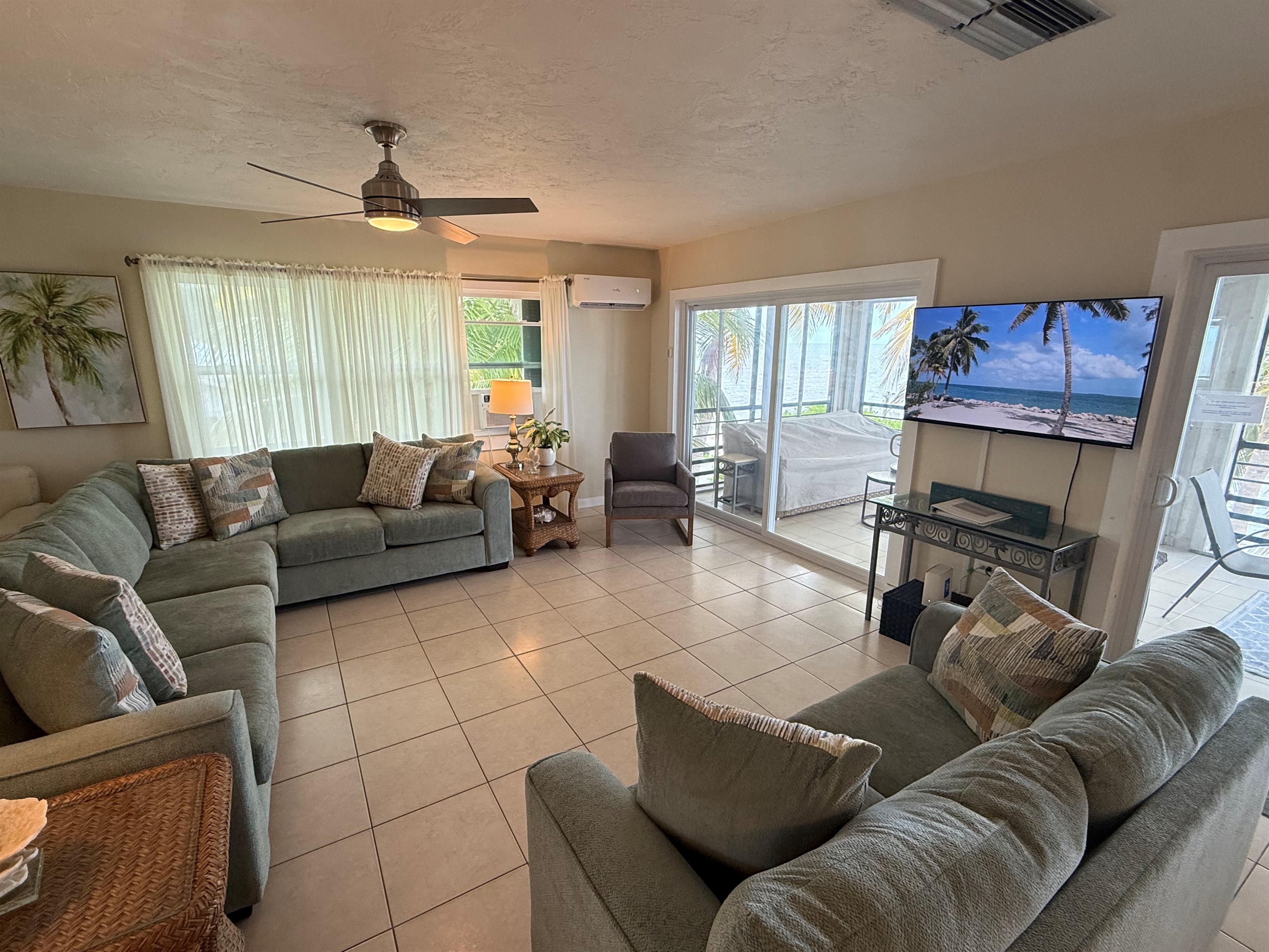 Spacious Seating Area