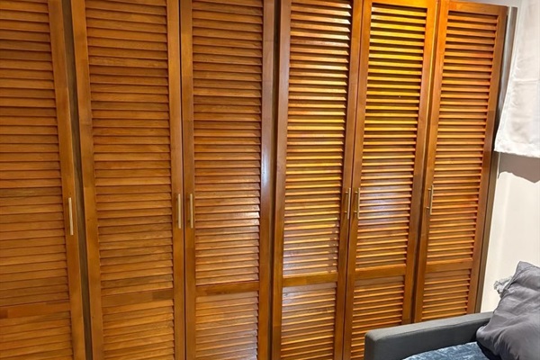 New custom closets in bedroom 3 and 4