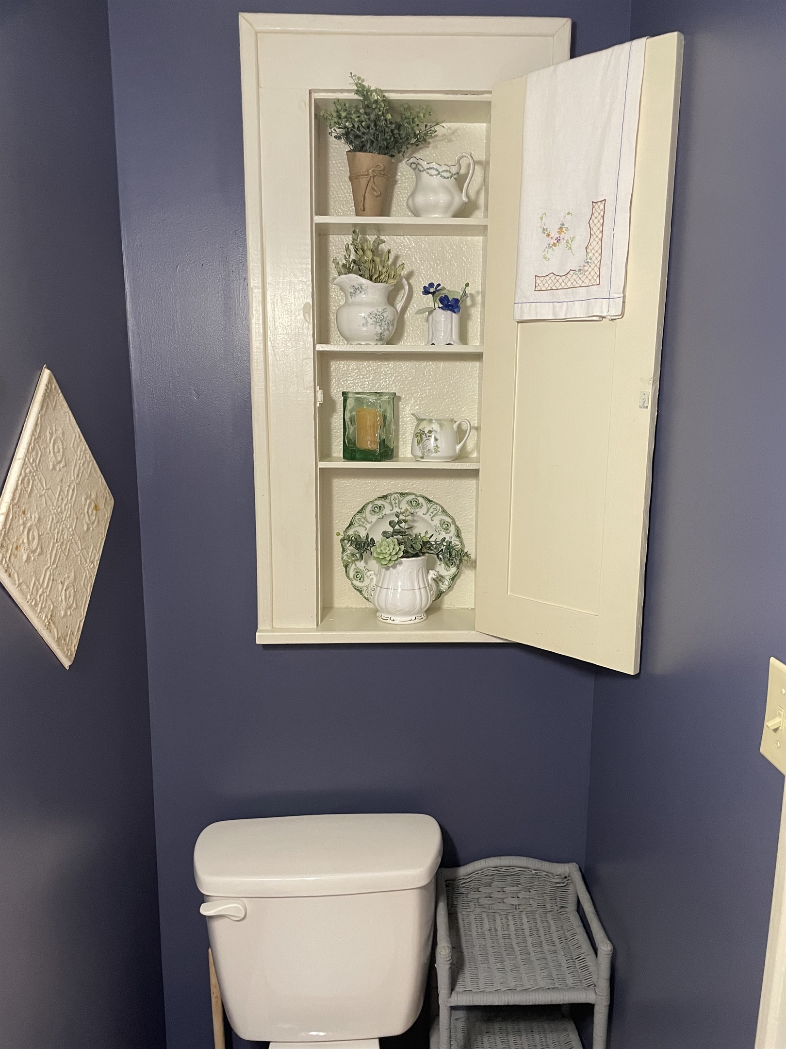 1st floor Powder Room