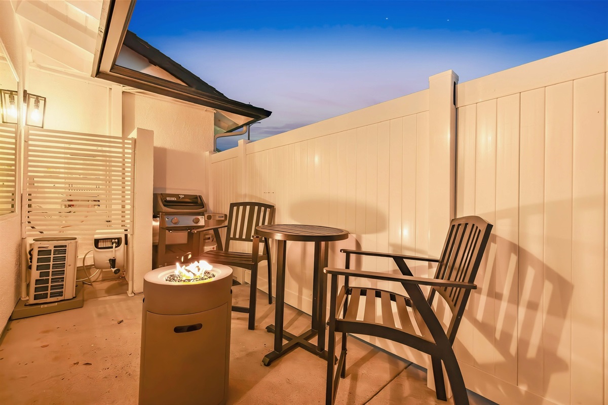 Patio seating with bbq and fire table
