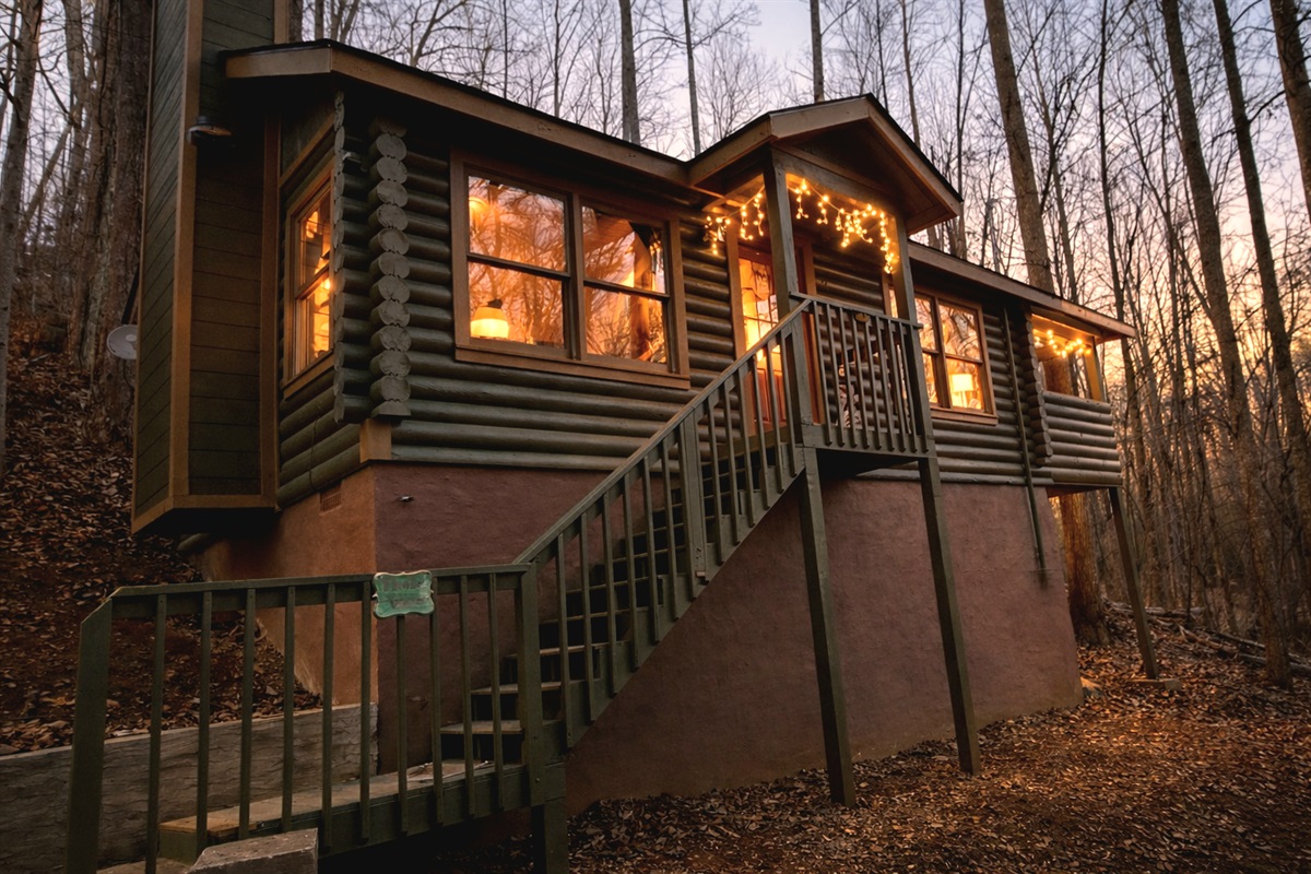 Surrounded by trees, totally serene—your Smoky Mountain escape starts here.