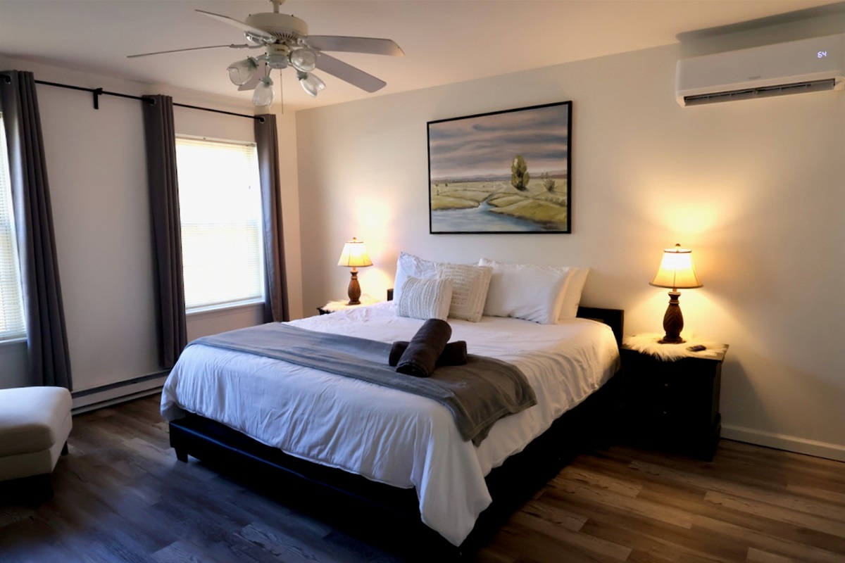 Lots of space for a good nights sleep in our Ensuite. Heating/Cooling, 43" tv, lounge chair to welcome you in.