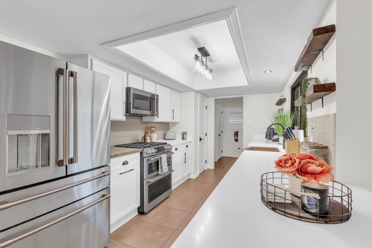 Stunning chef's kitchen! Stocked, styled, and designed for efficient hosting!