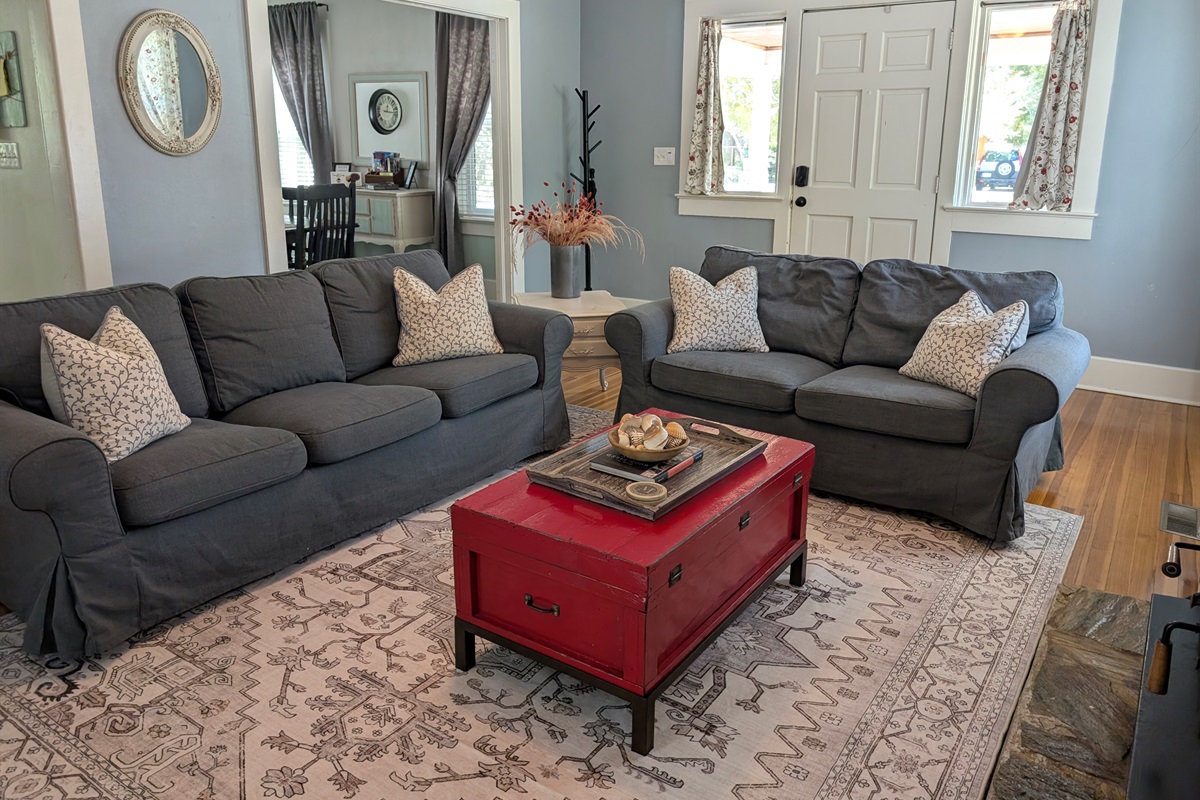 Living Room (Main house)