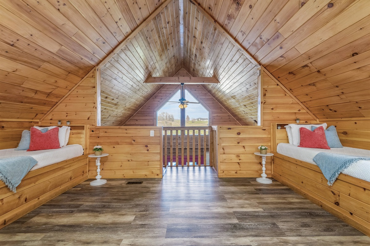 2 Twin Beds