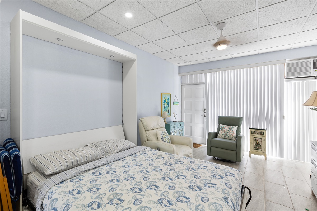 Pull down Queen-sized Murphy Bed