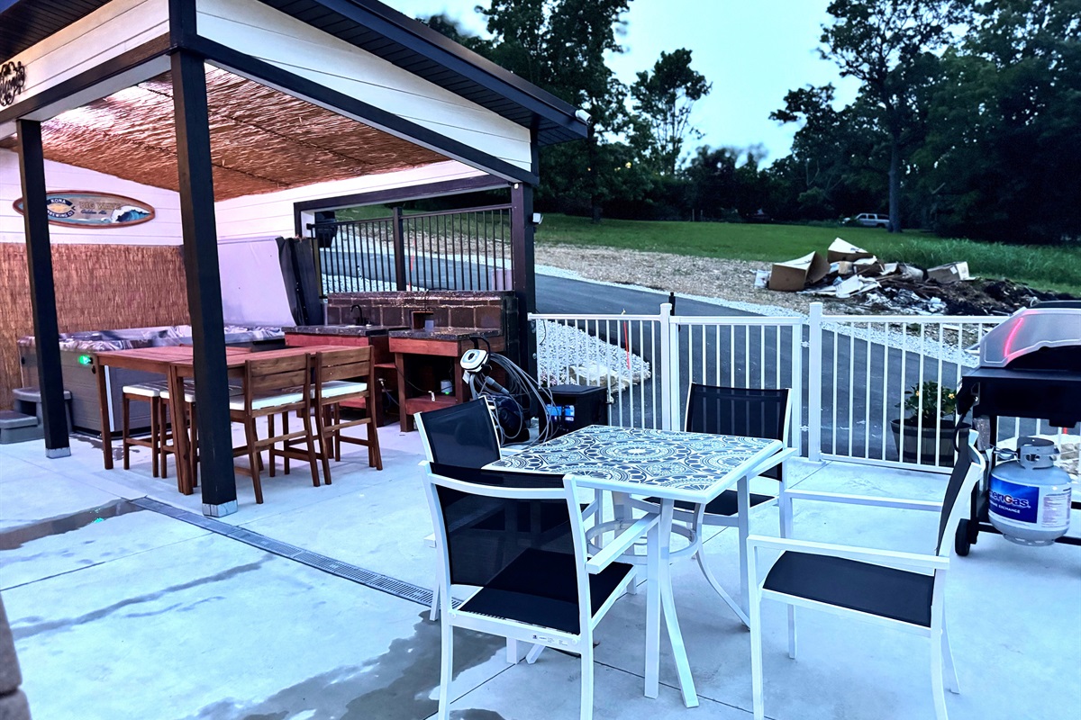 Two Grilling areas