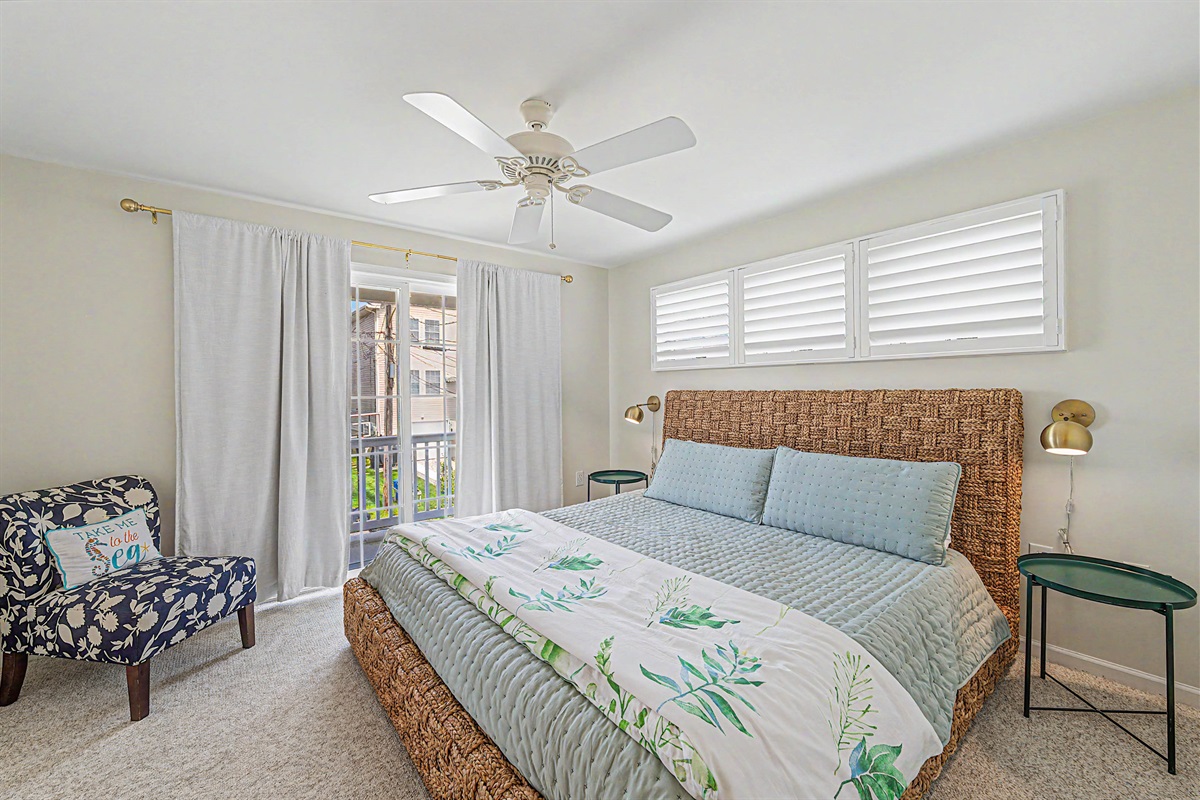 King bedroom master with ensuite bathroom