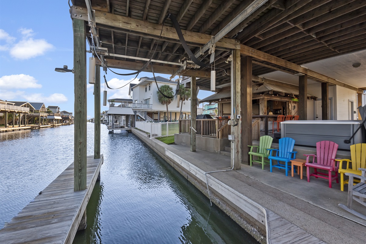 9a4a8a83dc2b46ee860b8ad678013b42 Large | Beachhouse | Texas | TX | Vacation Homes | Galveston | Crystal Beach | Kokomo | Breezy Days | Beachfront Elegance | Sunrise Serenity | Southern Sands Property Management, LLC