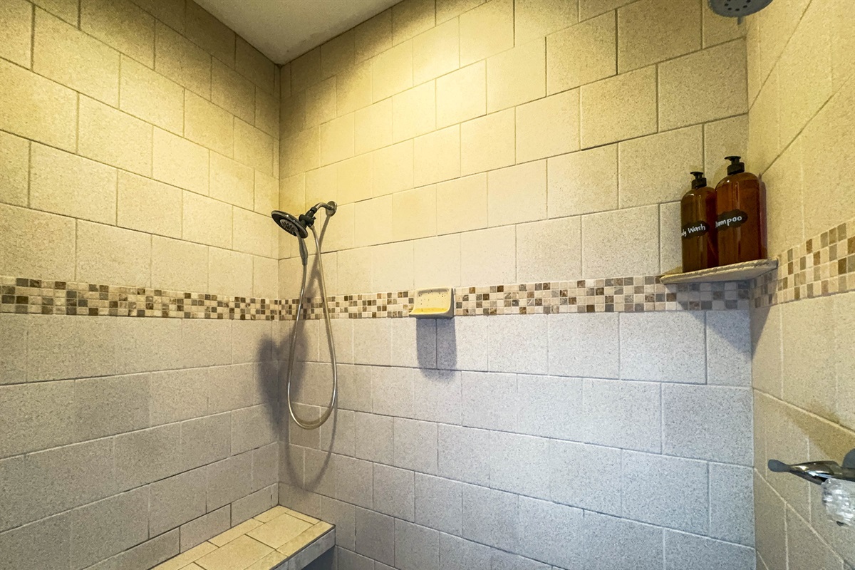 built in bench and double shower head!