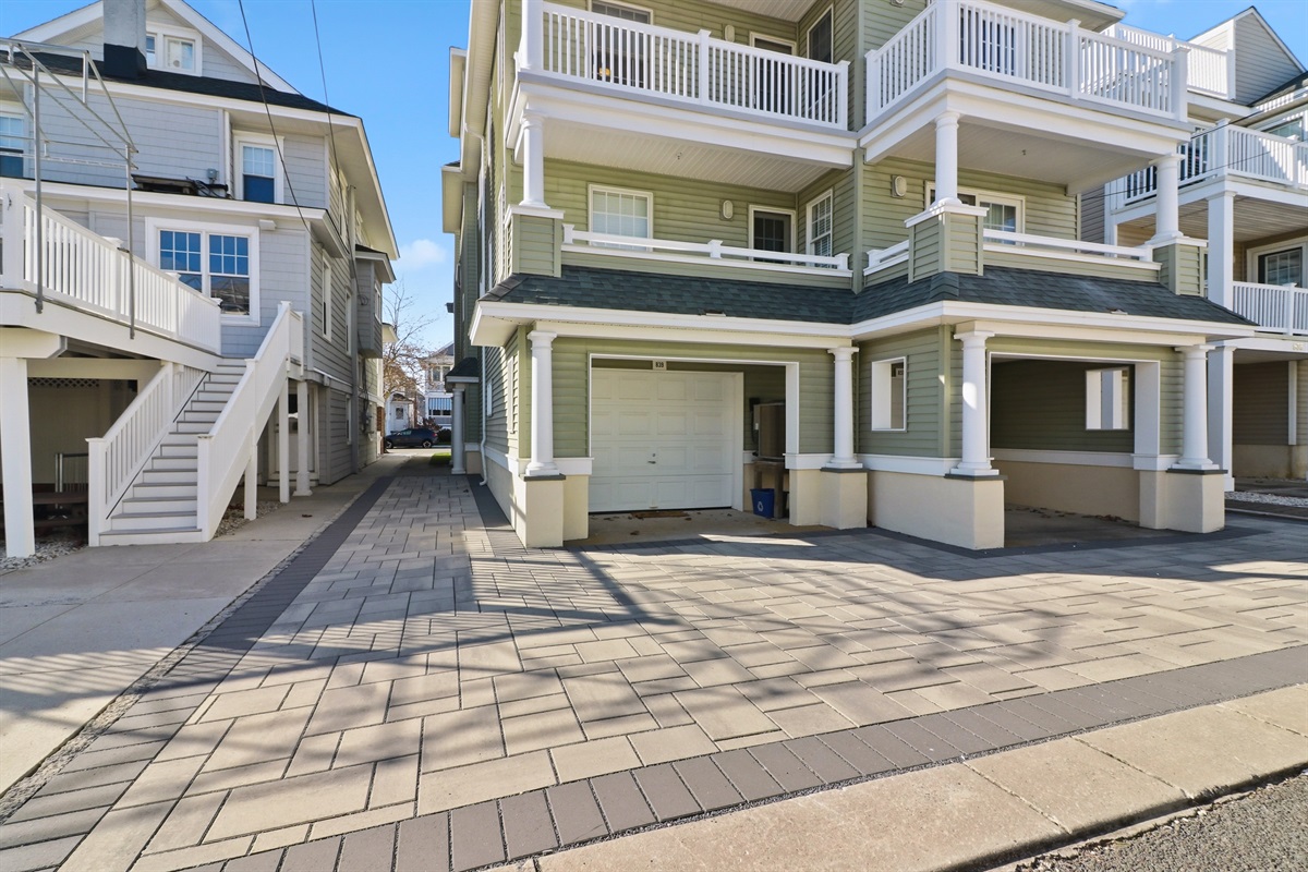 Parking for 1 car in garage and 1 in driveway