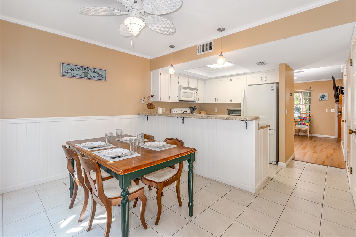 Spacious Dining Area