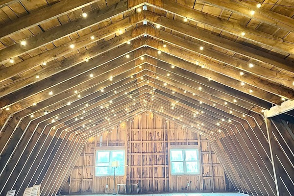 Barn/Play area 